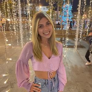 Meet your Posher, Hannah